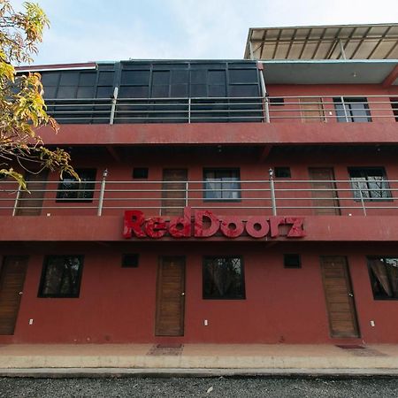 Reddoorz Plus At Malabag Silang - Vaccinated Staff Eksteriør bilde