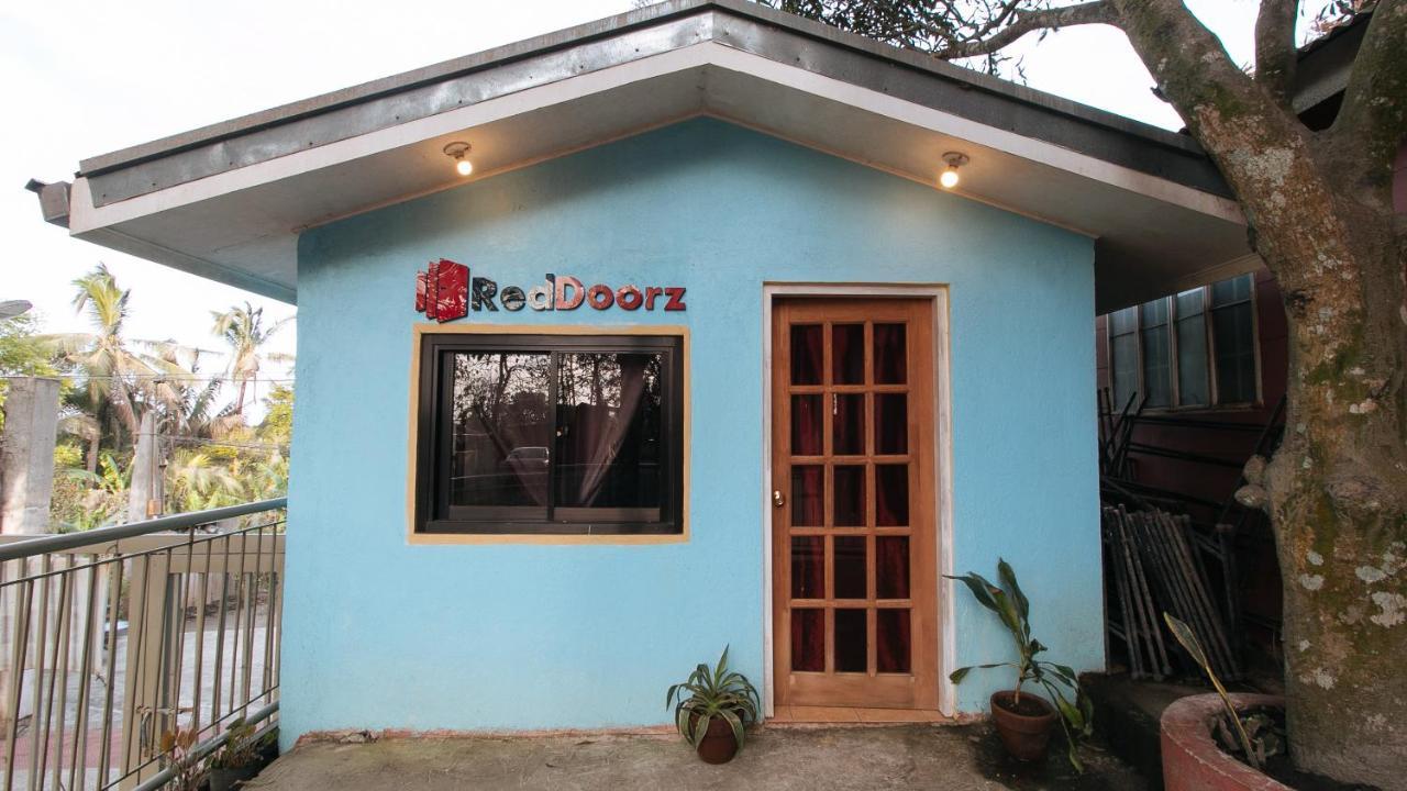 Reddoorz Plus At Malabag Silang - Vaccinated Staff Eksteriør bilde